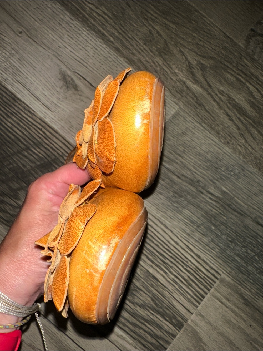 Born Adelisa leather flats tan floral toe women’s size 8 - Picture 7 of 14